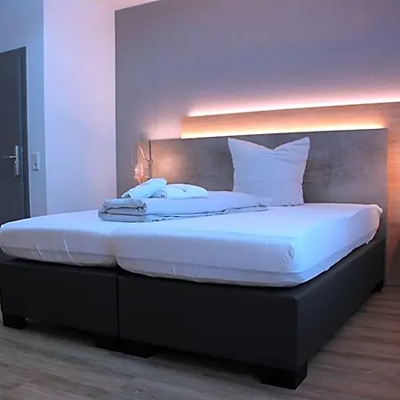 Hotel Am Kirschberg Lollar