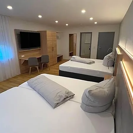 Hotel Am Kirschberg Lollar
